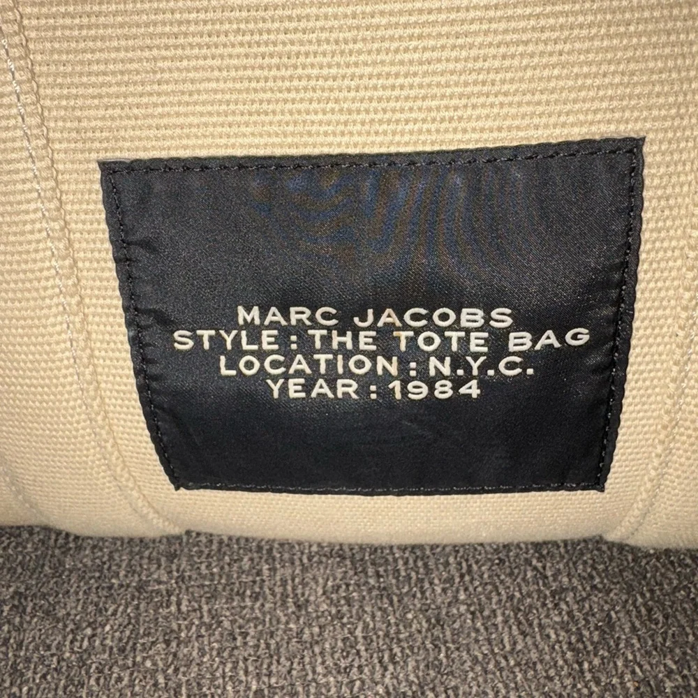 Marc Jacobs Beige and Black Tote Bag - Picture 5 of 6